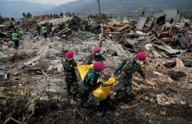 Số người chết do động đất, sóng thần Indonesia tăng lên hơn 1.500