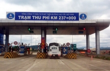 Cao tốc Nội Bài - Lào Cai: Gần 200.000 xe vào cao tốc nhưng không thấy ra?!