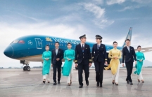 Vietnam Airlines 3 năm liên tiếp lọt Top 10 doanh nghiệp xuất sắc nhất Việt Nam