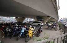 Hà Nội: Kiến nghị cho phép dùng gầm cầu để trông giữ ô tô, xe máy