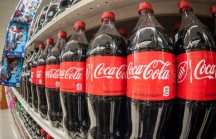 Tiết lộ lượng nhựa khổng lồ Coca-Cola, Nestle, Unilever, Colgate, Burberry... sử dụng trong vòng 1 năm