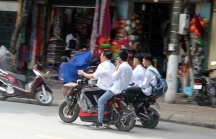 Hà Nội tiếp tục xem xét cấm xe máy điện như xe máy