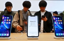 Tập đoàn Trung Quốc vung 2,1 tỷ USD giành quyền kiểm soát nhà cung cấp màn hình Nhật Bản của Apple