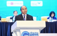 Thủ tướng Nguyễn Xuân Phúc: ‘Các doanh nghiệp cần có tinh thần dân tộc, tình yêu nước mới có thể phát triển bền vững’