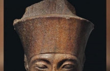 Giữa tranh cãi, tượng Pharaoh Tutankhamun được đấu giá 6 triệu USD