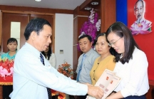 Hợp nhất ba văn phòng, con gái cựu Chủ tịch An Giang được bổ nhiệm Chánh văn phòng