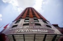 Prudential cạnh tranh với tập đoàn của tỷ phú Hong Kong phân phối độc quyền bảo hiểm với Vietcombank