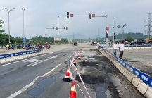 VEC nói gì về việc cao tốc Đà Nẵng – Quảng Ngãi tiếp tục bị hỏng?