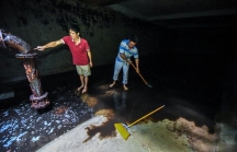 Chung cư ở Hà Nội đồng loạt thau rửa bể nước sau sự cố nhiễm dầu