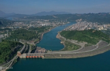 'Chinh phục' sông Đà xây Thủy điện Hòa Bình