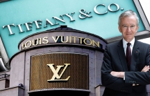 Chuyến đi 'săn' hãng trang sức xa xỉ của ông chủ Louis Vuitton
