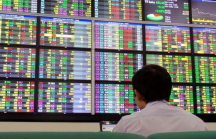 Thị trường chứng khoán Việt Nam diễn biến thế nào sau loạt tín hiệu tích cực từ thế giới?