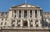 BoE cân nhắc hạ lãi suất trong bối cảnh kinh tế Anh đình trệ