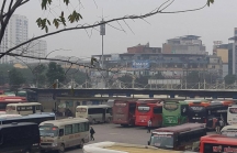 Khách qua các bến xe lớn ở Hà Nội giảm quá nửa do dịch Covid-19