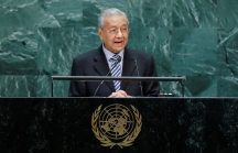 Thủ tướng Malaysia Mohamad Mahathir bất ngờ nộp đơn từ chức