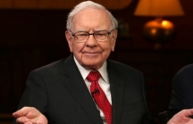 Warren Buffett gợi ý điều nên làm trước khi quyết định đầu tư