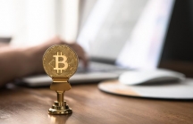 Bitcoin bật tăng, ‘hồi sinh’ nhiều tiền ảo