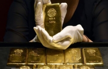 Giá vàng bật tăng mạnh thêm gần 1 triệu đồng/lượng sau quyết định chưa từng có tiền lệ của FED