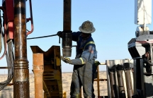 OPEC+ đồng ý cắt giảm sản lượng để giải cứu giá dầu