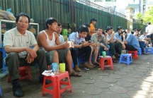 Giảm giãn cách xã hội từ 23/4, Hà Nội vẫn nghiêm cấm quán trà đá vỉa hè, tụ tập đông người