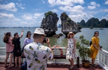 Bloomberg: Sau cơn mưa trời lại sáng với ngành du lịch Việt Nam