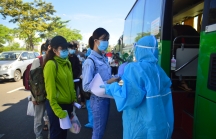 Quảng Ngãi đưa hơn 700 người 'kẹt' ở tâm dịch Đà Nẵng về nhà