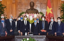 Thủ tướng đề nghị ông Philipp Rosler vận động các tập đoàn lớn đầu tư vào Việt Nam