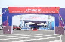 Cầu Cửa Hội 950 tỷ nối Nghệ An và Hà Tĩnh ra sao trước ngày thông xe?