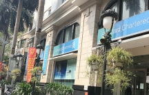Chuyển động ngân hàng Việt: 'Tây ra, Á vào'