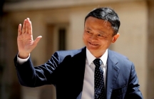 Tỷ phú Jack Ma đang làm gì?