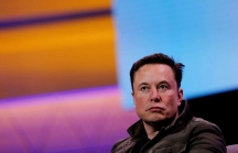 Elon Musk mất 50 tỷ USD vì cổ phiếu Tesla sụt giá