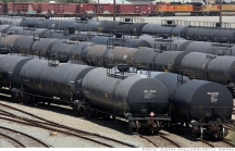 G7 sắp cấm nhập khẩu dầu của Nga trong khi Mỹ bổ sung các lệnh trừng phạt mới