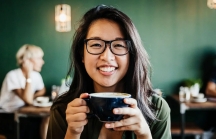 Nghiên cứu mới: Những người uống cà phê hàng ngày sống lâu hơn