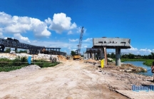 Chủ tịch Quảng Ngãi 'thúc' tiến độ dự án đường ven biển 1.200 tỷ