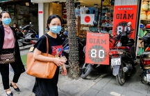 Giảm giá khủng, phố thời trang Hà Nội vẫn ế ẩm trước thềm Black Friday