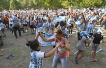 'Liều thuốc giảm đau' của người Argentina mang tên World Cup