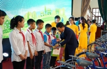 Bảo Việt Nhân thọ trao học bổng 'Quỹ xe đạp chở ước mơ' cho trẻ em hiếu học tỉnh Hải Dương
