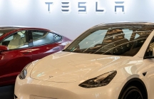 Hội đồng quản trị của Tesla phải hoàn trả 735 triệu USD vì nhận lương quá cao