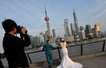 Các vụ ly hôn giữa những người giàu nhất Trung Quốc khiến việc chuyển nhượng cổ phiếu lớn bị siết chặt