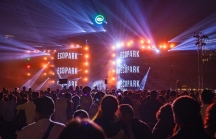 Hơn 40 nghìn cư dân và du khách 'cháy' hết mình trong đại nhạc hội Ecopark Countdown 2024