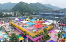 Trung tâm dịch vụ mà ngỡ tác phẩm nghệ thuật khổng lồ tại Flamingo Golden Hill Hà Nam vừa ra mắt