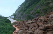 Đà Nẵng: Sạt lở, chia cắt nghiêm trọng nhiều tuyến đường lên bán đảo Sơn Trà