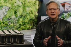 Những điều ít biết về 'ngôi sao đang lên' Jensen Huang, CEO của Nvidia, một trong những người giàu nhất thế giới