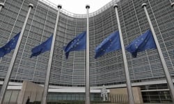 EU phân bổ khoản tiền đầu tiên từ quỹ phục hồi 750 tỷ euro cho các nước thành viên
