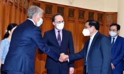 Thủ tướng đề nghị Nga ưu tiên để Việt Nam nhận được vaccine sớm nhất