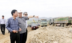 Bình Thuận khẩn trương giải quyết bài toán đất đắp đường cho dự án cao tốc Bắc - Nam