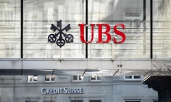 UBS có thể sẽ phải cắt giảm nhân sự sau khi mua lại Credit Suisse