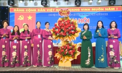 Bà Nguyễn Thị Bình làm Chủ tịch Hội Nữ doanh nhân tỉnh Quảng Ninh khóa I