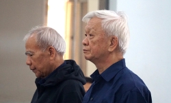 Hai cựu Chủ tịch Khánh Hòa lĩnh án tù vì 'đất vàng'