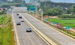 Bộ GTVT phải ban hành quy chuẩn thiết kế đường cao tốc trong quý I/2024